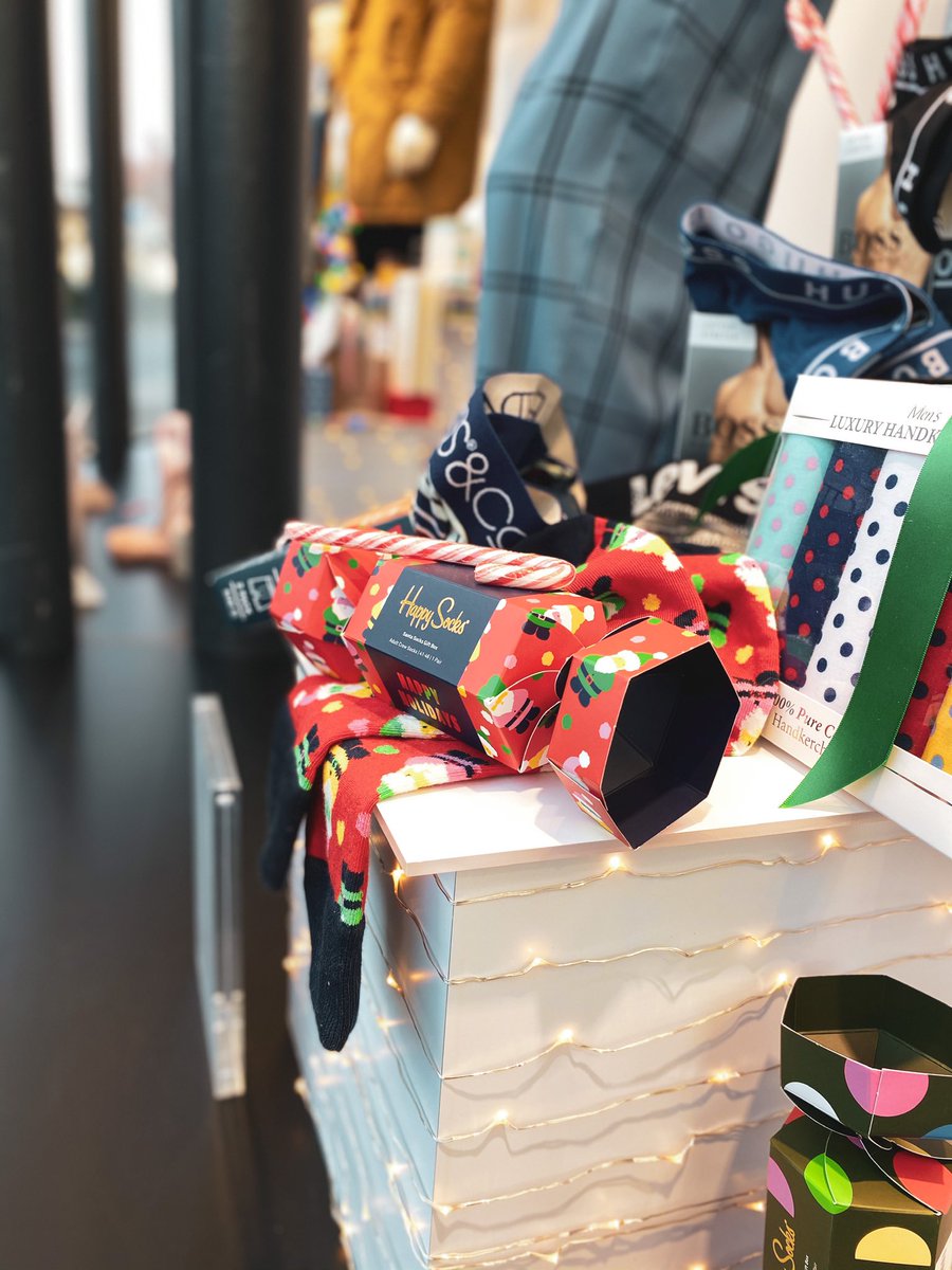 CoesStores's tweet image. Christmas has arrived at Coes and we’re celebrating sending love and kindness🎄

Our windows are filled with lots of gifting inspiration with a little help from our Christmas characters, Clarence, Olive, Eric &amp;amp; Stella! 

Have you seen them yet? We’d love to hear your thoughts!