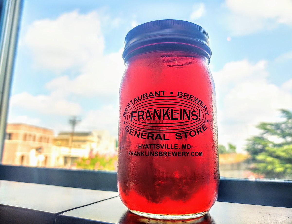 FranklinsBrew's tweet photo. ✨Blue skies, beautiful crisp weather ... You know what goes perfectly with that? Franklins beer. See you soon! 
▪️
#franklins #franklinsbrewery #franklinsbeer #craftbeer #beer #blueskies #supportsmallbusiness #supportlocal #hyattsvillemd #beerweather #crispweather #crispbeer https://t.co/1SMjRLxx7C