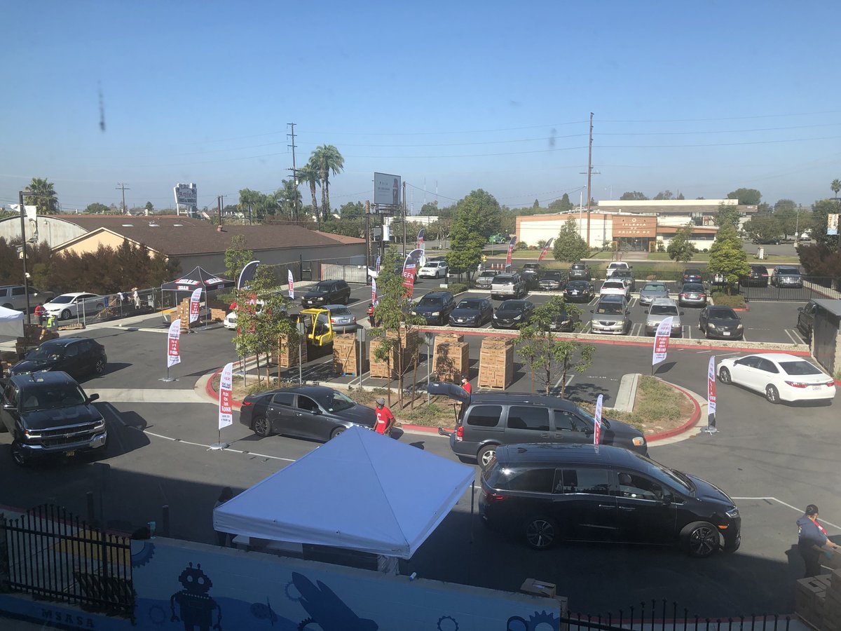 CALcharters's tweet photo. Many CA charters are harnessing their power as community schools during the pandemic. Today we salute @MSA_SantaAna for donating over 2000 turkeys to struggling families in Santa Ana for #Thanksgiving w/ the Power of One Fdn., local police &amp; leaders like @RepLouCorrea. Bravo! https://t.co/ur8AizrEBp