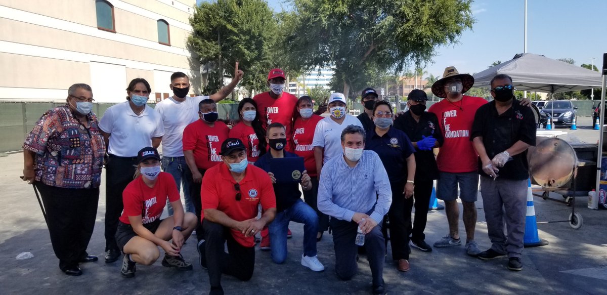 CALcharters's tweet photo. Many CA charters are harnessing their power as community schools during the pandemic. Today we salute @MSA_SantaAna for donating over 2000 turkeys to struggling families in Santa Ana for #Thanksgiving w/ the Power of One Fdn., local police &amp; leaders like @RepLouCorrea. Bravo! https://t.co/ur8AizrEBp