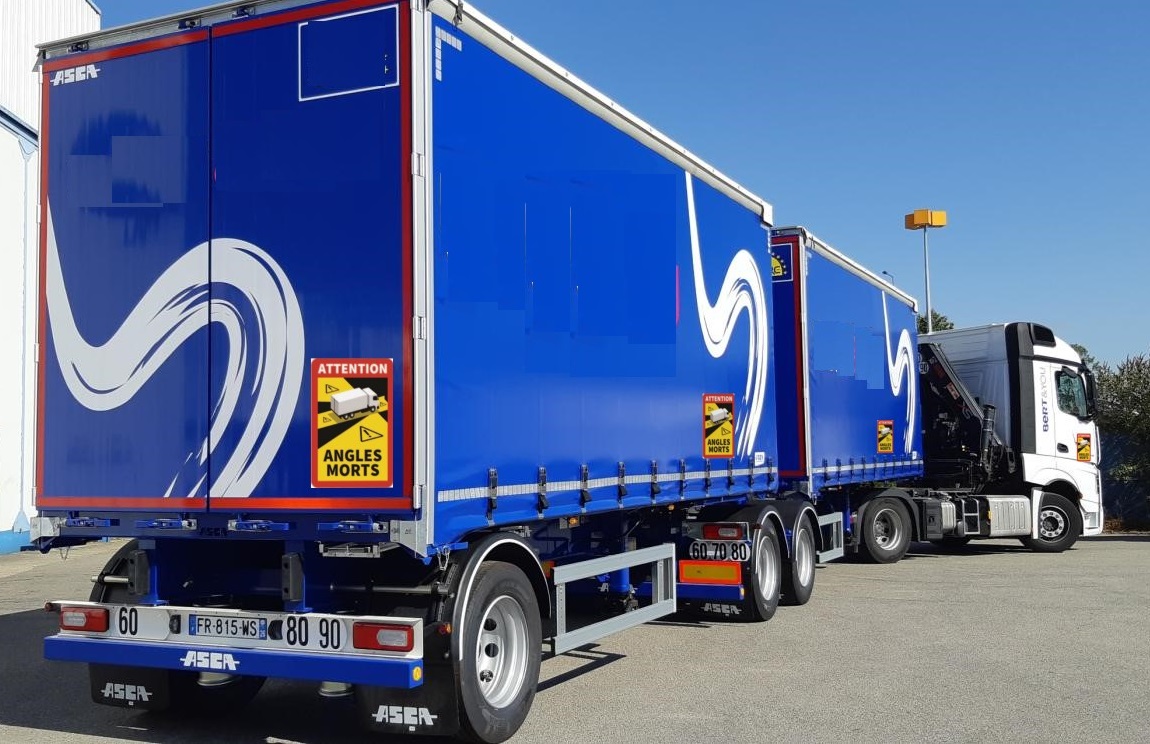 Signalisation angles morts : les obligations au 1er janvier 2021

La mesure visant à informer les usagers de la route de la présence d’angles morts sur les véhicules lourds de plus de 3,5 tonnes rentrera en vigueur au 1er janvier 2021.

linkedin.com/pulse/signalis…