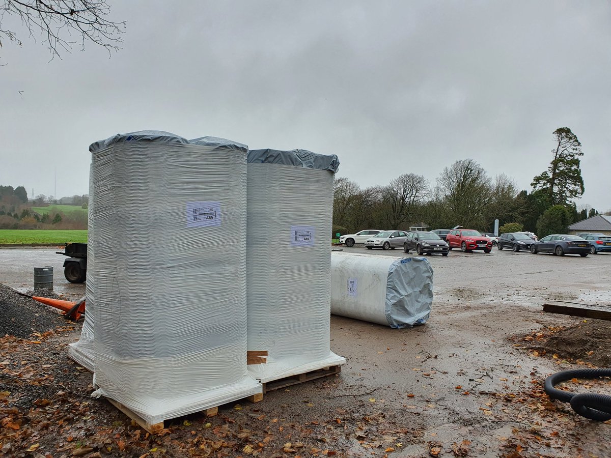 lucysellick's tweet photo. Grasstrak14 delivered ready for @BunkerMat_com to install on the 30th #AccessGolf #buggypath https://t.co/MPQvN3Cc4Q