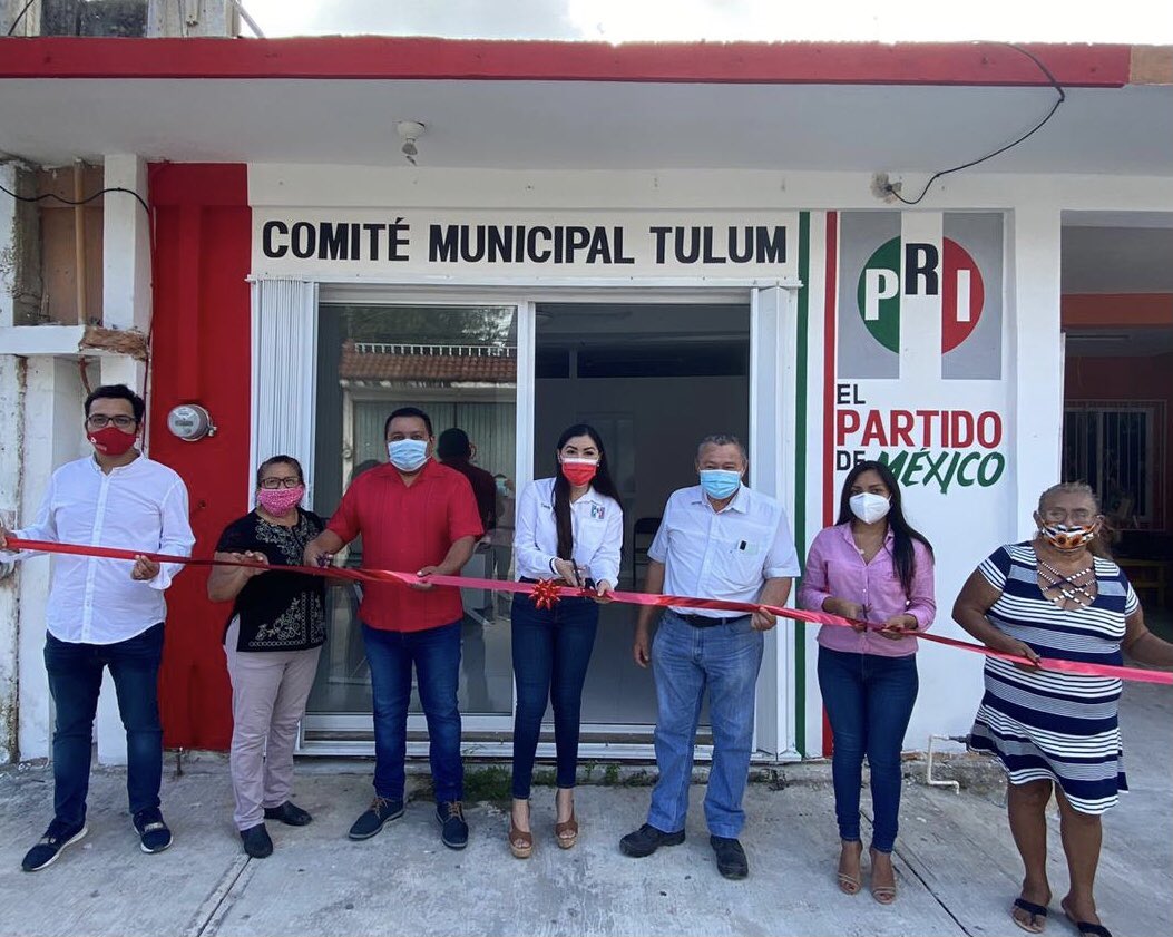 CandyAyuso's tweet image. Hoy inauguramos las oficinas del @pritulum 👏🏽. Aquí se brindará respaldo a los ciudadanos y se trabajará en conjunto con la militancia de este municipio.

#FuertesYUnidos