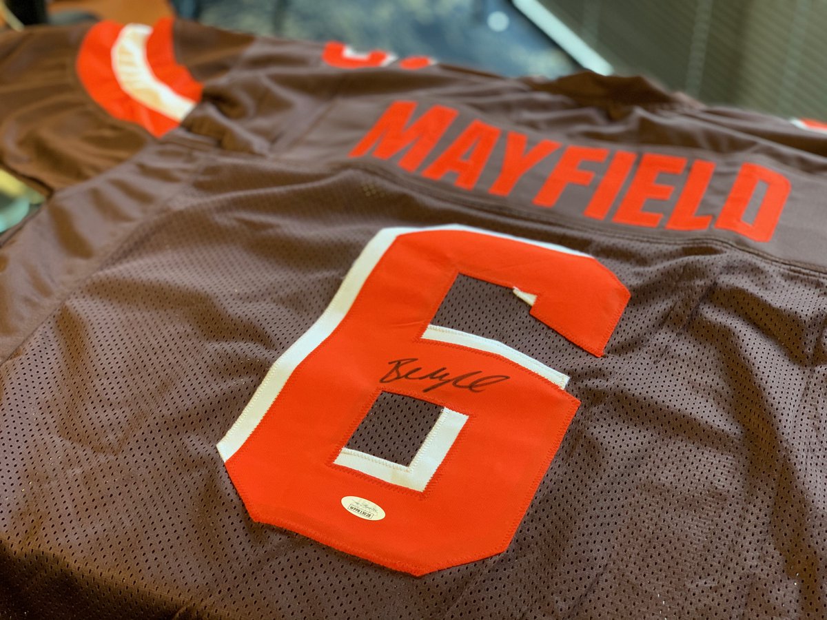 If <a href="/bakermayfield/">Baker Mayfield</a> throws 3 touchdown passes AND the Browns win today, we'll giveaway a Baker Mayfield autographed jersey to someone who retweets this tweet AND follows us! 👀