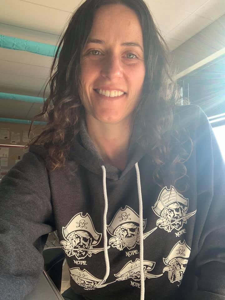 1PirateNation1's tweet photo. Loving our new PN sweatshirts ♥️
🏴‍☠️ 😷  we have the BEST staff! 

#ohspiratenation #piratemask #argggg https://t.co/wR1gaTZiWn