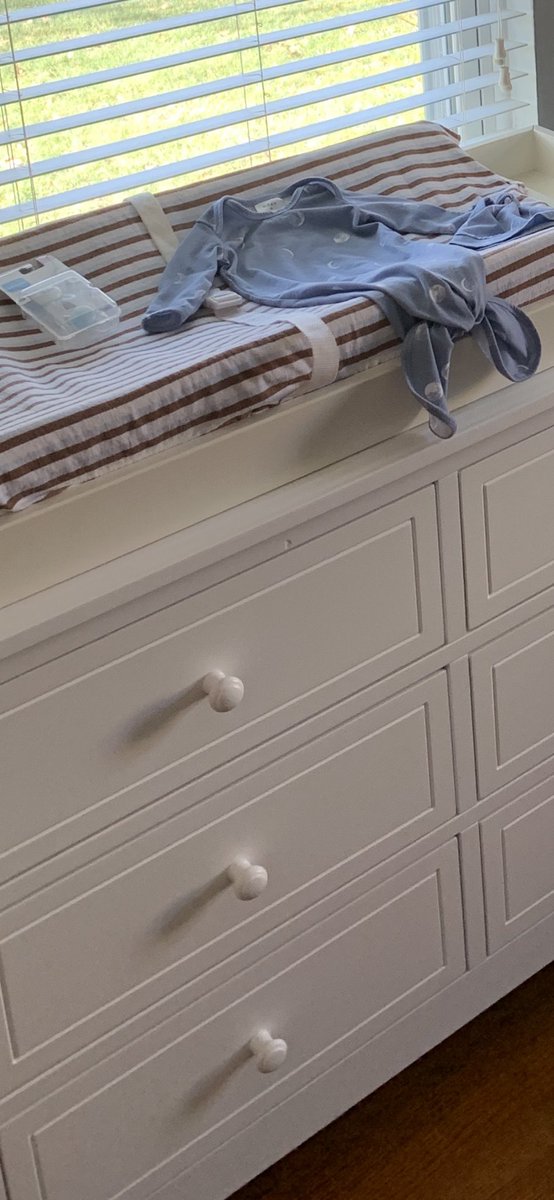 DjJimmyCoe's tweet photo. @SorelleBaby we bought a brand new dresser and it had a couple of dings. Any suggestions on how to fix this? https://t.co/iCBz1AliG8