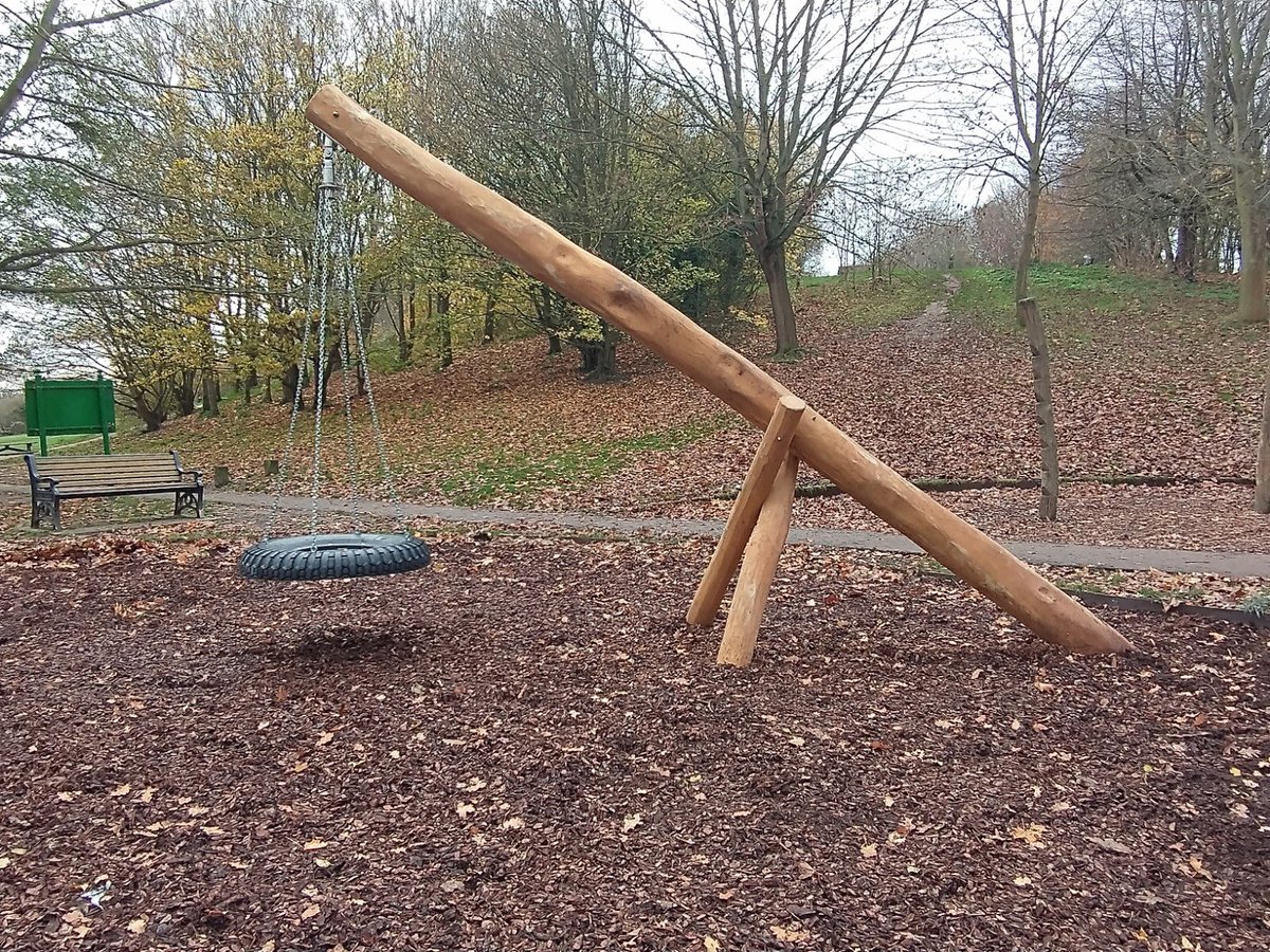New swing now installed in the junior play area 👏
#Greenspace #parks #Strood #Medway #play  #community #wearemedway #loveyourpark