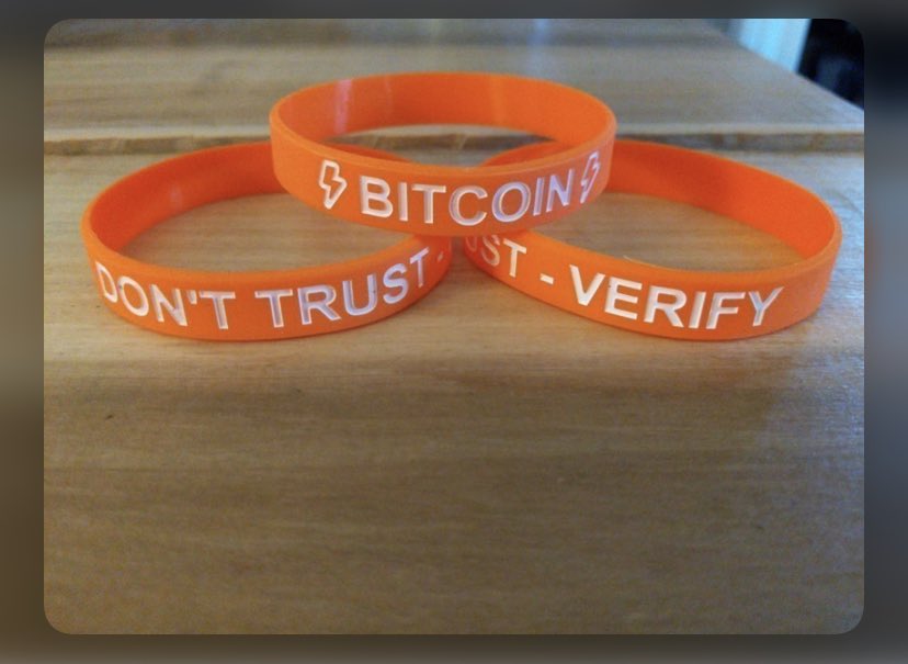 اهم مميزات #BITCOIN والتي تفقدها كل انواع الاموال و النقود الاخري كذهب و عملة $ مثلا هيا فكرة انها م...