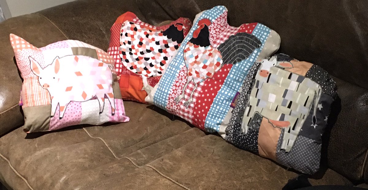 ZebraMingo's tweet photo. Old macdonald had a farm... So fun making these farm animals reading cushion! 2pockets on the back for book/glasses/pen/phone ...Beautiful addition to the reading corner! (Plz DM me for more info) #inbizhour #FarmingTwitter #readingforpleasure #readwriteteach https://t.co/X7hhtZrkx0