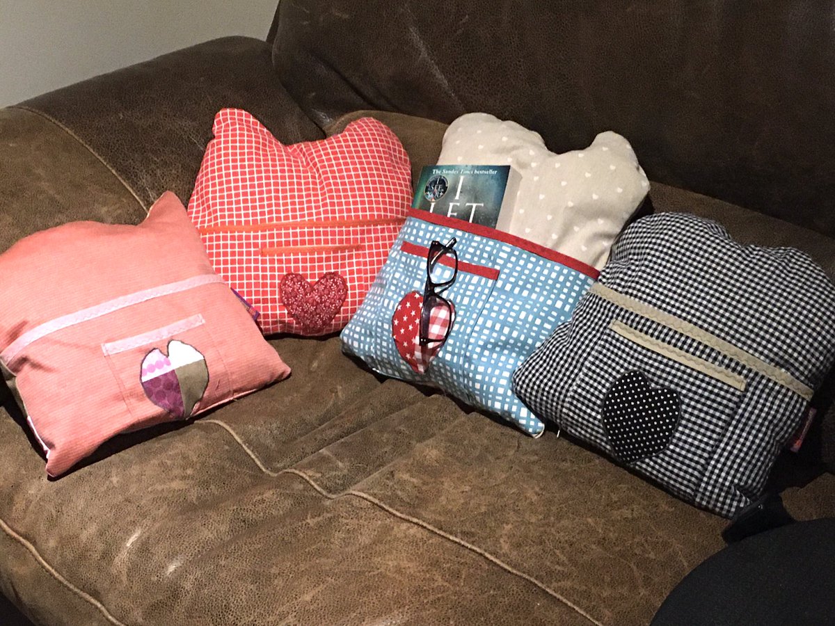 ZebraMingo's tweet photo. Old macdonald had a farm... So fun making these farm animals reading cushion! 2pockets on the back for book/glasses/pen/phone ...Beautiful addition to the reading corner! (Plz DM me for more info) #inbizhour #FarmingTwitter #readingforpleasure #readwriteteach https://t.co/X7hhtZrkx0