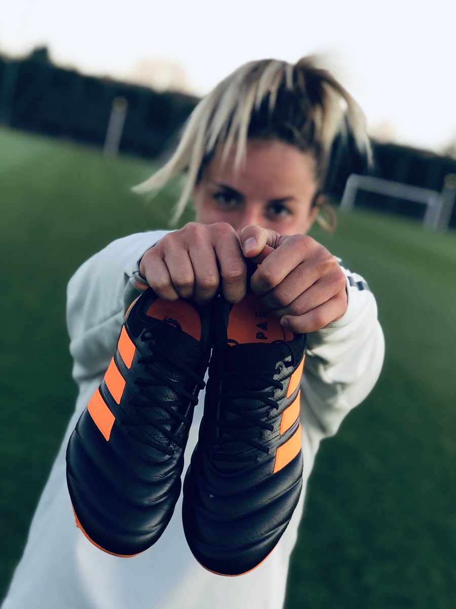 10_Smarti's tweet photo. Hai detto sfida?
LET’S GO !!! 💪 🔥🚀
#Copa20
@adidasfootball @adidas https://t.co/L6BynlP1oq
