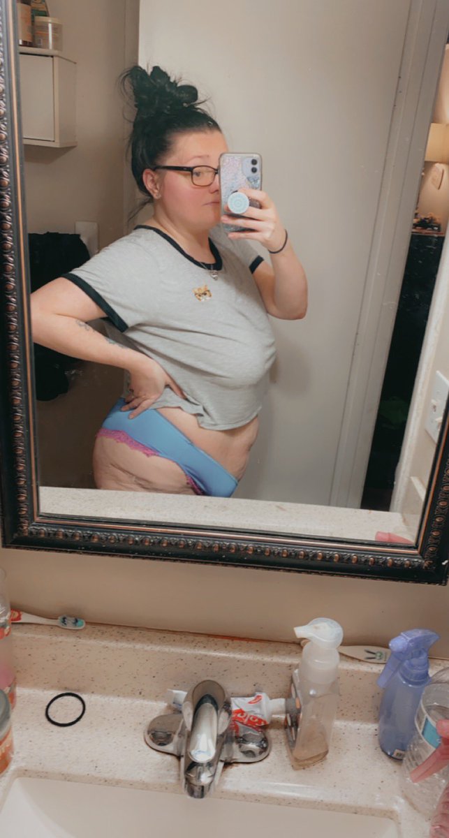 KurvyyVixen's tweet photo. It’s BigFineFriday and FupaFriday 🥰 how y’all feeling today? 

If you wanna see more check my OnlyFans - link will be below 🔥🥰 https://t.co/4xi8iZMzre