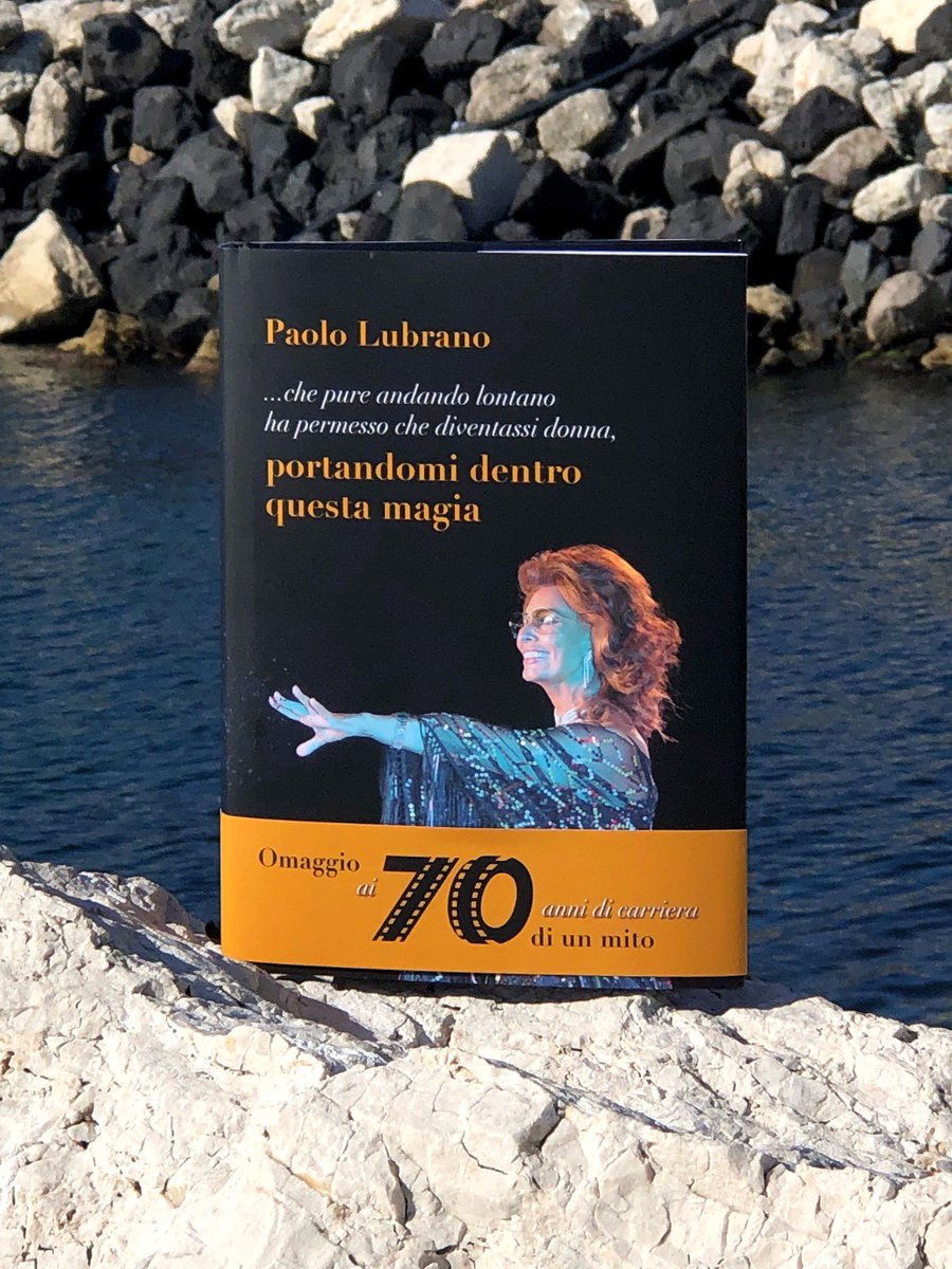 PaoloLubrano3's tweet photo. La magia di Sophia Loren: un libro celebra la vita della diva più amata. #portandomidentroquestamagia https://t.co/xoD9COzeHK