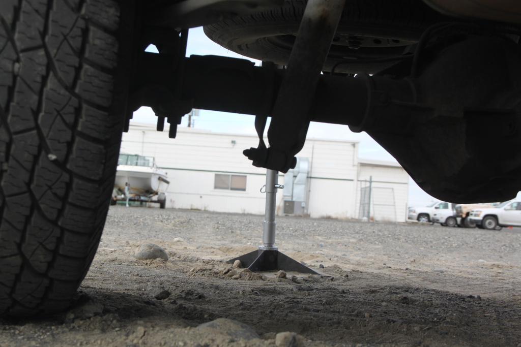 SafeJacks's tweet photo. 8" x 8" Compact Jack Stand (17M-JS88-KIT) works by accepting the pads and extensions in your Bottle Jack Recovery Kit and becoming a jack stand!

#safejack #supportyourworld #compactjackstand #bottlejack #offroad #4x4 #offroadlife #overland #automotive #pickuptruck #jeep #truck https://t.co/bBEa8VcXde