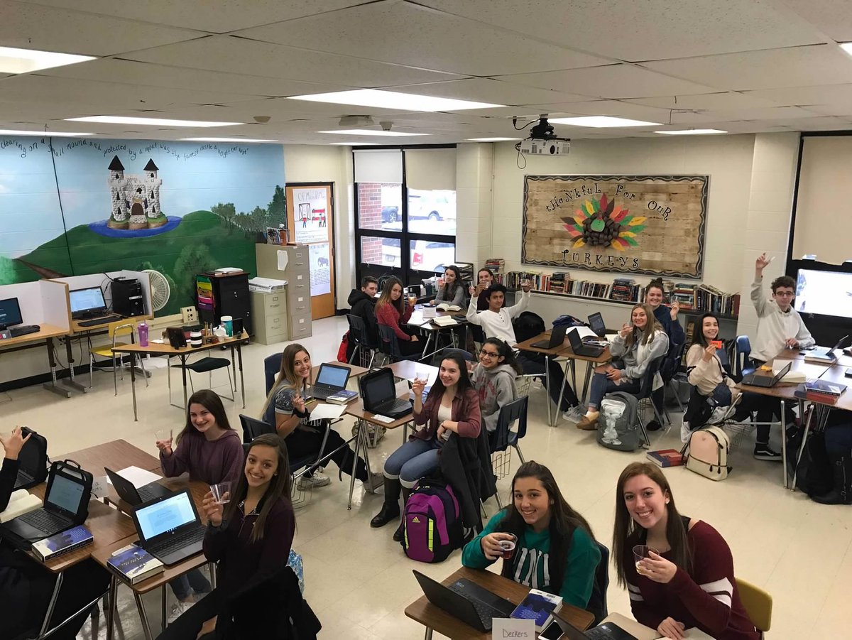 Shutterfly hit me in the heart with my memories from this time 2 years ago. Do my friends remember our classroom toast to Rufus and Mateo? I miss my kids, I miss our classroom. ❤️