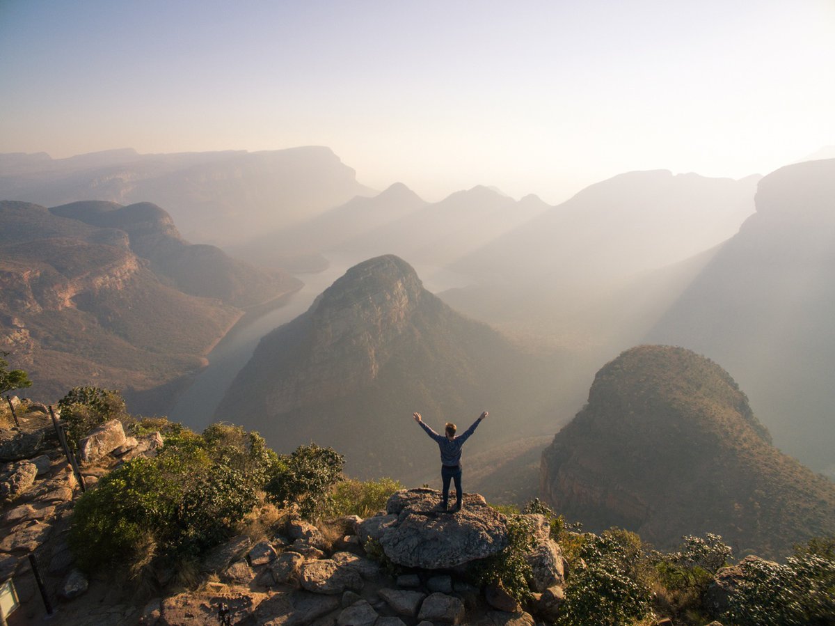 South Africa's borders have officially reopened to all international visitors!  When you're ready to travel, Big 5 encounters, vibrant culture, jaw-dropping scenery and a warm, Rainbow Nation welcome will be waiting for you! #MeetSouthAfrica 🇿🇦
