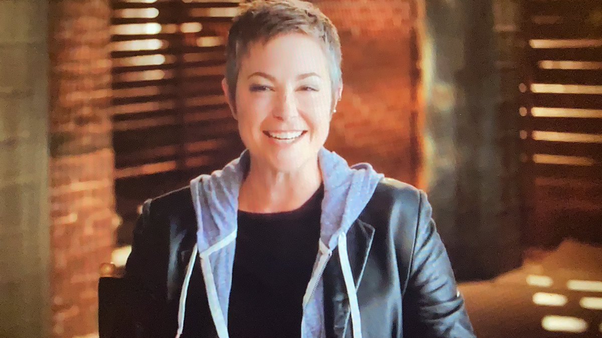 spnlover92's tweet photo. ‘I hope that people know, the show ending doesn’t mean that what it created needs to ever disappear.’ 💫
Thank you so much Kim, I really needed to hear that ❤️
@kimrhodes4real https://t.co/79BREHWvdW