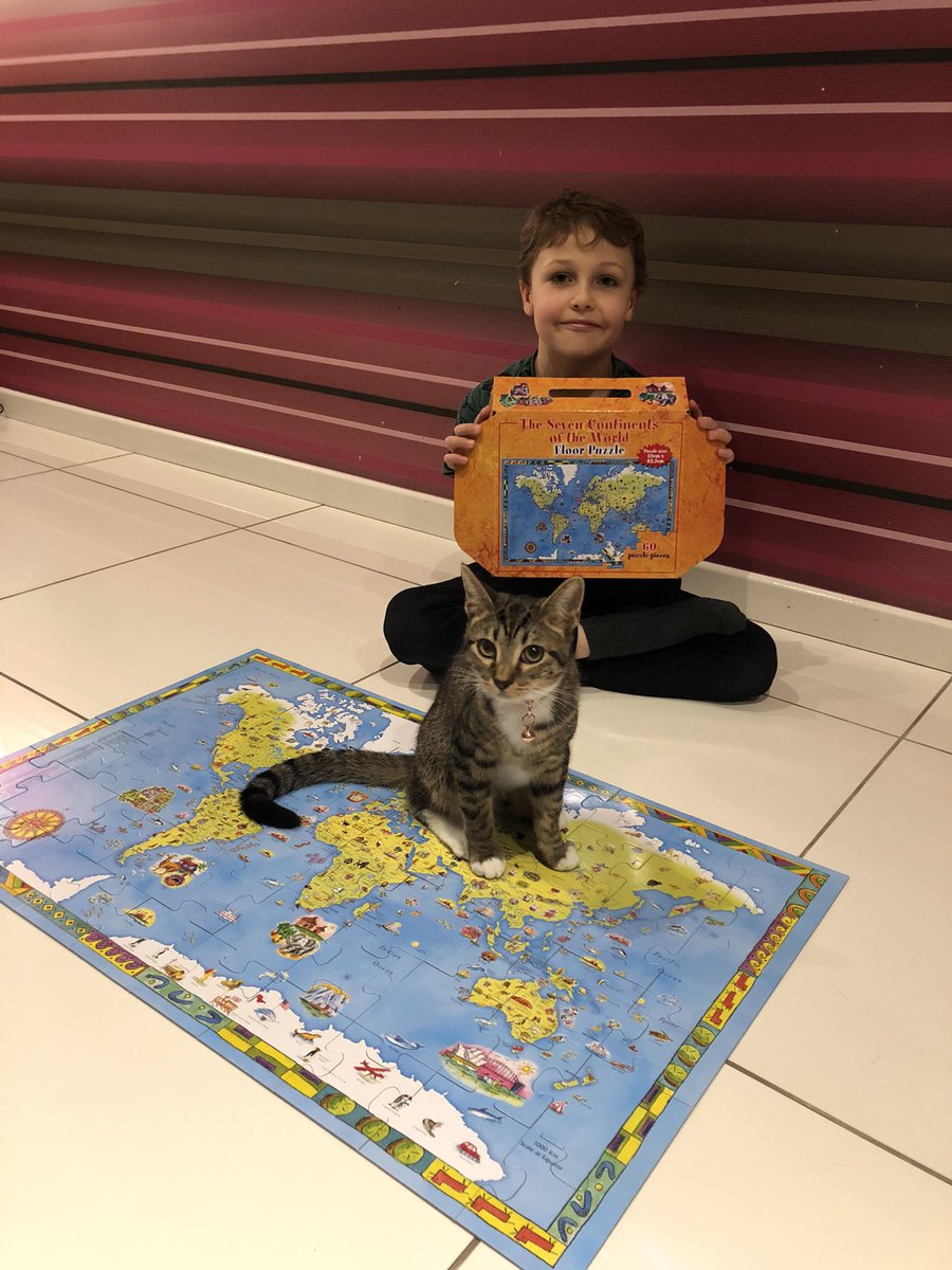 DianeCoombes3's tweet photo. One for Mr Ince: Charlie expanding his knowledge of the continents🌍☺️#CHPSGeography #CHPSYR2 https://t.co/IvvMXzqDqT