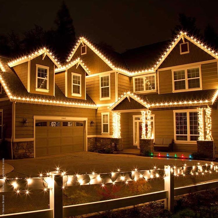Call HMO for your light setup this year! 

Thanksgiving and 4:30pm sunsets are upon us! #holidayseason #homemaintenance #homemaintenanceorganization #hmo #newton #holidaylights #winterwonderland 

Pic Credit: Pinterest Via Christmas Lights Etc.