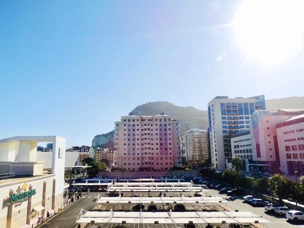 HoneyB95's tweet photo. Westview Park - 3 bedroom for sale - £349,999.00 

https://t.co/dOL05TUTQV
.
.
#property #Gibraltar #estateagent #RCA #dreamproperty #apartment #rockviews https://t.co/ME4NEyuVu7
