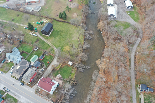 westernuNTP's tweet photo. A damage survey in Georgetown by @westernuNTP, based on initial info from @StormhunterTWN, has turned up Ontario's 41st tornado of 2020. Occurred 1445 EST on 15 Nov, max winds 135 km/h (EF1), length 3.7 km, max width 360 m, mainly tree damage but some light roof damage #onstorm https://t.co/a5AFNl8nQv