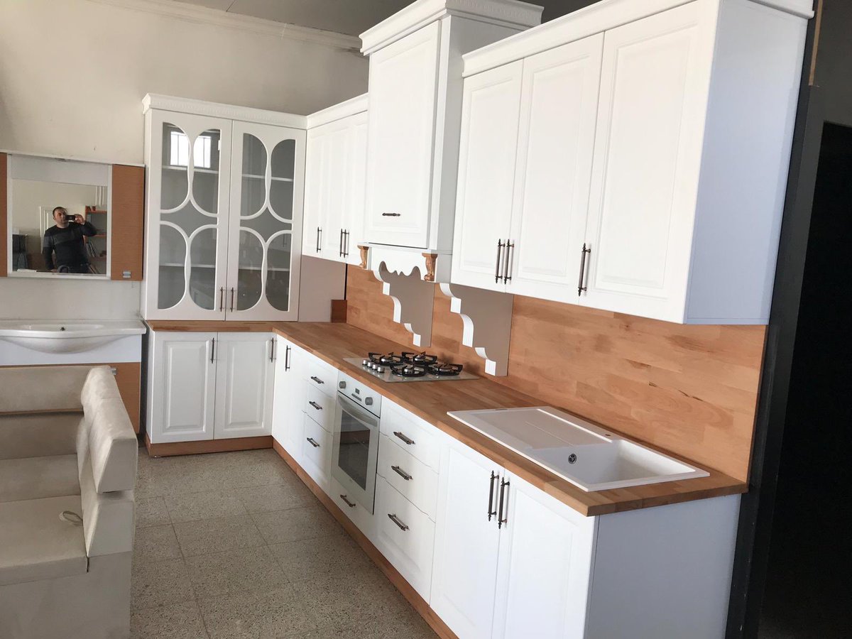 Mutfak tasarımlarımız ve ahşap tezgah uygulamalarımızla hizmetteyiz. Masif panel , masif masa tablaları ve ahşap tezgahlarınızı kargo ile her şehre sipariş edebilirsiniz. Ölçünüze uygun kesim yapılır.  #edgegluedtable #ahşaptezgah ➡️masifpanel.com.tr