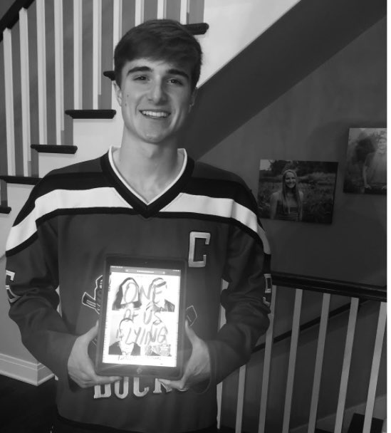 WESTBookReview's tweet image. JUNIOR EDITION: Ryan Heller, Class of 2022.  Follow WESTway Book Review on IG to read Ryan’s review of a student favorite, One of Us is Lying! @GWEnglishDept @GWHilltoppers @shahspacenow @GWBoosters