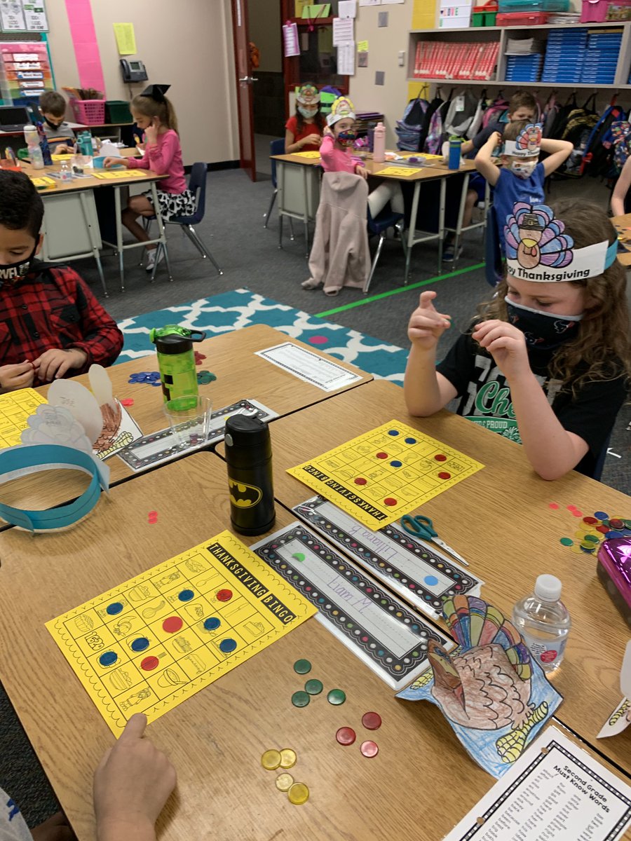 mrskimfarris's tweet photo. Look at these cute little turkeys 🦃 playing Bingo! @PowellCISD Happy Thanksgiving! https://t.co/WiCzpuNHEy