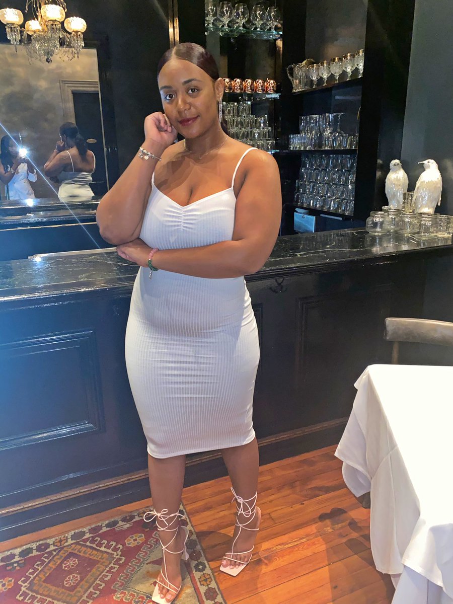 queenaiam's tweet photo. I know what you need 😘 https://t.co/ksDYPXdkbg