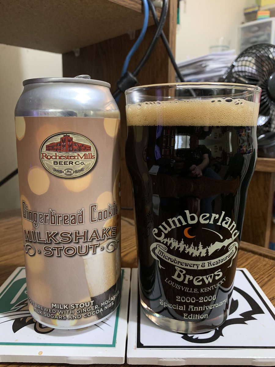 RealBMaxwell's tweet photo. Cheers! Enjoying some @MillsBeer Gingerbread Cookie Milkshake Stout ๐๐ป๐บ๐ธ๐ #12DaysofMilkshake #craftbeer #stoutseason @badhopper @johanc77 @JohanBBT @ephoustonbill @DRE_Go_Fish @CATbrew13 @wildjhovall @impopsy @RJellyman @Geek_girl38 @Senor_Greezy @cedarflats https://t.co/LDlDrRU7zk