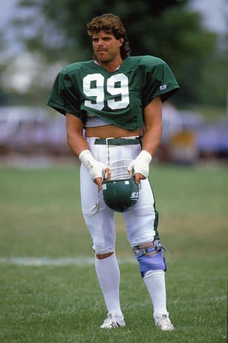 Happy sixty fourth birthday to former NFL defensive lineman Mark Gastineau, 11-20-56  
