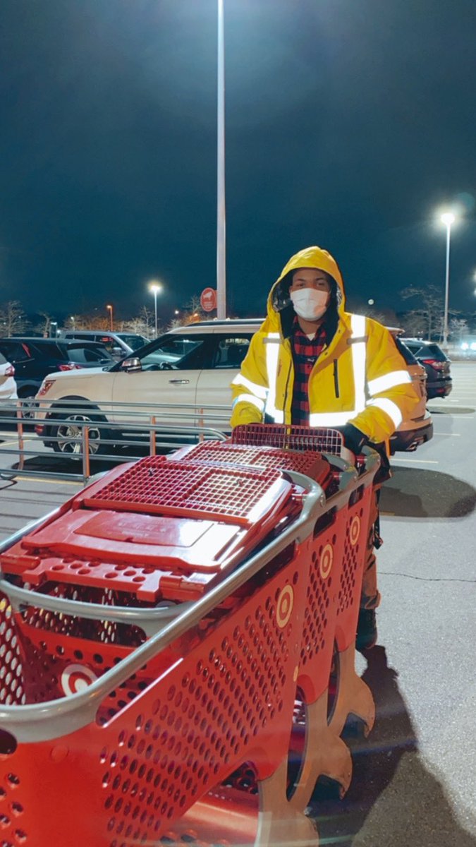 TamarTarget's tweet image. So excited to welcome our new Front of Store Attendant, Marcus. I can’t wait to watch you grow with us! #FeelGoodFriday #T0896 @248KimKennedy @AllisonTowery @jennifernbest