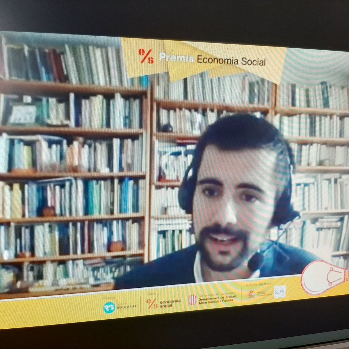 Avui als #PremisEconomiaSocial fer-ho en format virtual era tot un repte i ens hem sortit  prou bé gràcies <a href="/Nil_Via/">Nil Via</a> <a href="/claraboiacoop/">𝗖𝗟𝗔𝗥𝗔𝗕𝗢𝗜𝗔 Som la cooperativa del vídeo</a> <a href="/LookyProd/">Looky Produccions</a> @Jaume9Barris i #fsmet2020