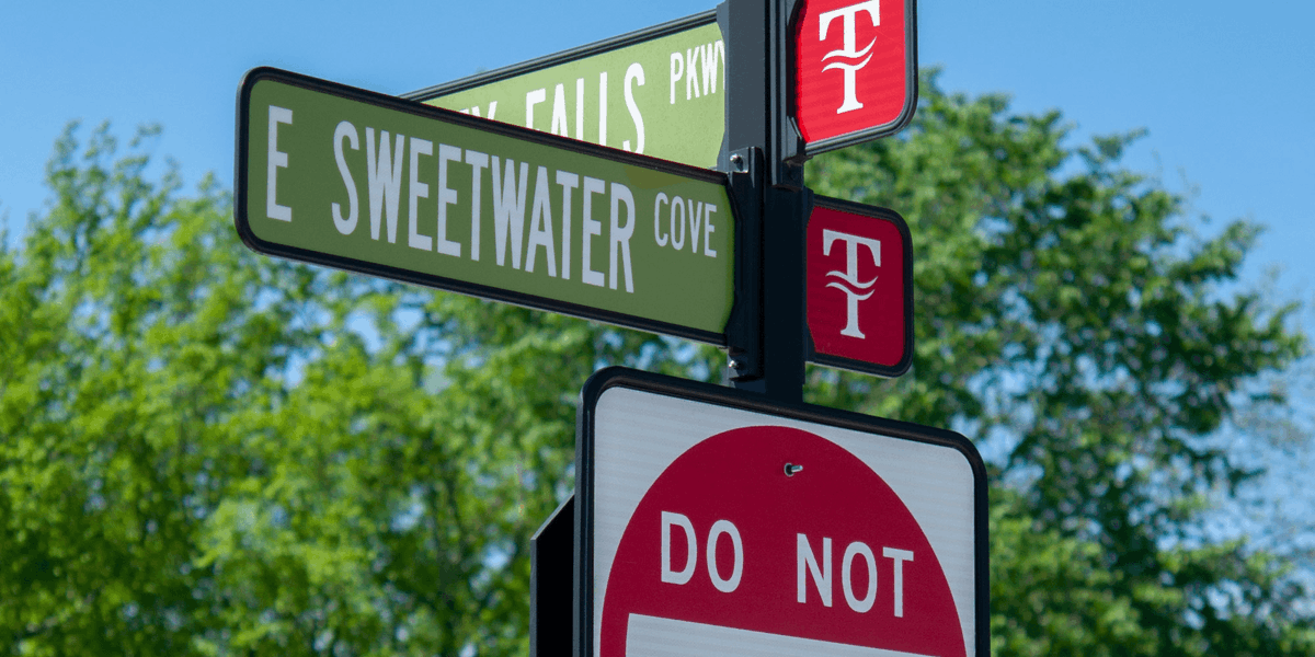 Neighborhood Developers Making a Difference with Decorative Signage - Read More at the Link Below!

brandonindustries.com/decorative-str…