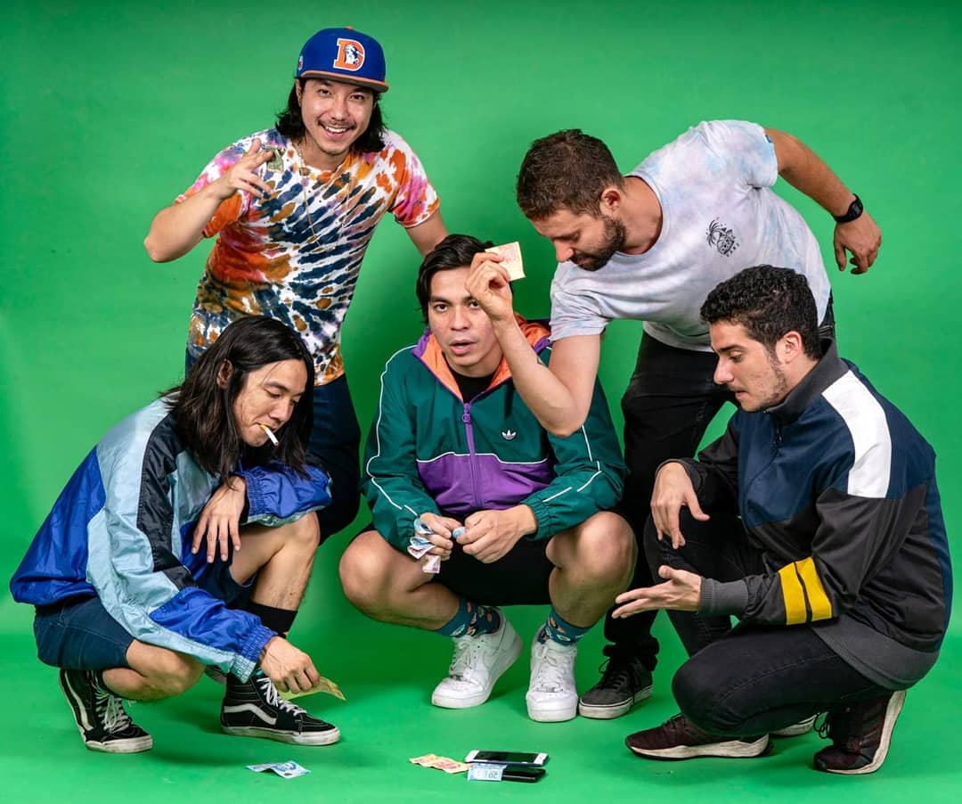 sierraleonmusic's tweet photo. Oigan.....¿Ya armaron su vaquita para comprar nueva merch de la “SL” 👀? 👇
https://t.co/zftFLiNBmE
📷 edwingarciaharo https://t.co/HADRO9VuZX