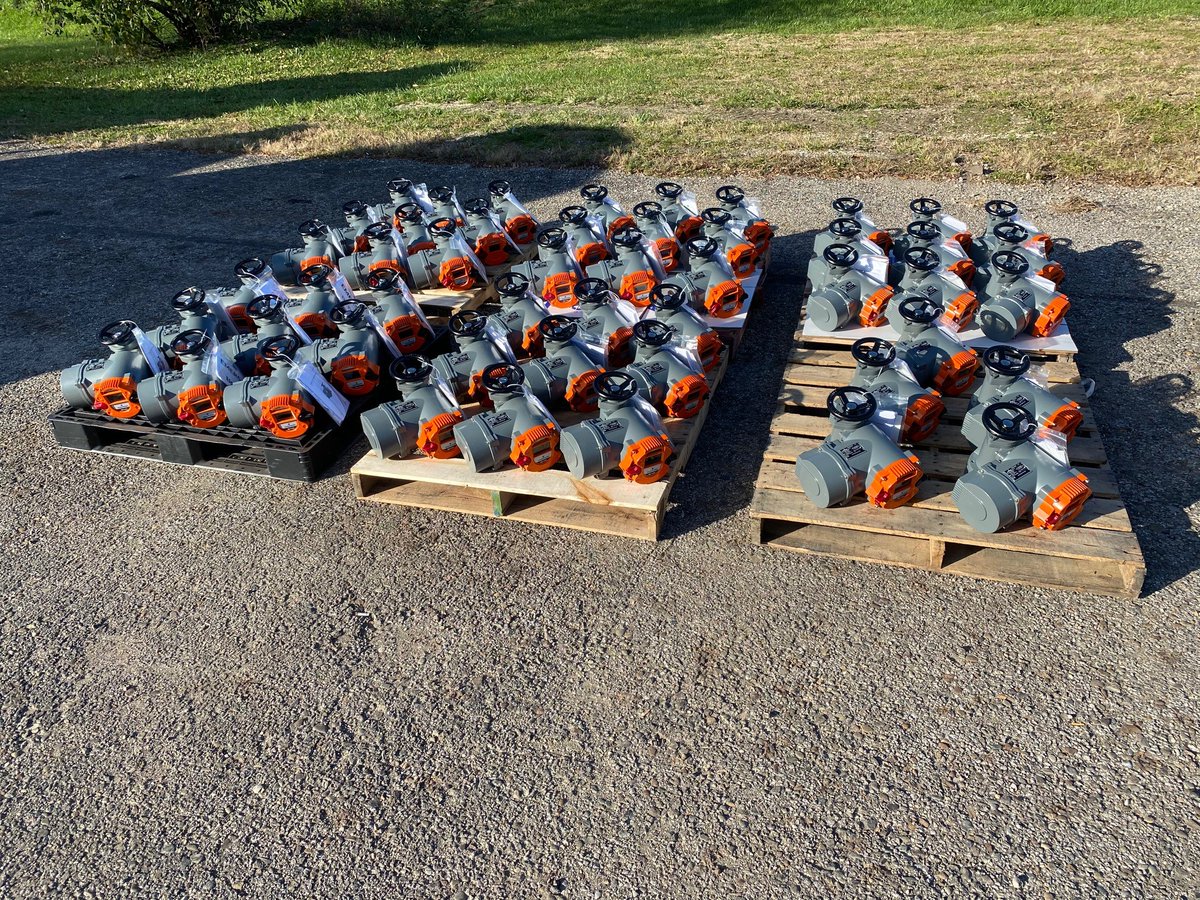 TheMacombGroup's tweet photo. The Macomb Group's Valve #Automation Division stages a shipment of Bettis RTS units that will be used on damper valves for a wastewater treatment plant Incinerator. 
https://t.co/IJeEwThVi4 https://t.co/FBGiFD1sdT