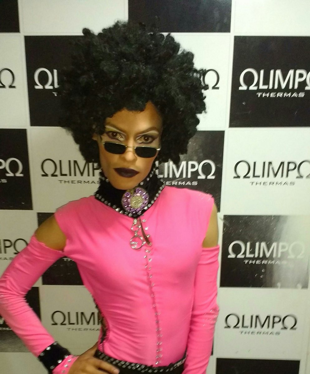 isaackypower's tweet photo. #Boatarde #DiadaConscienciaNegra #closegayblogbr #PowerBeijos https://t.co/uZJuxoPyVy