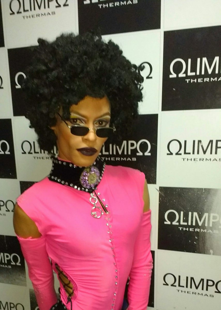 isaackypower's tweet photo. #Boatarde #DiadaConscienciaNegra #closegayblogbr #PowerBeijos https://t.co/uZJuxoPyVy