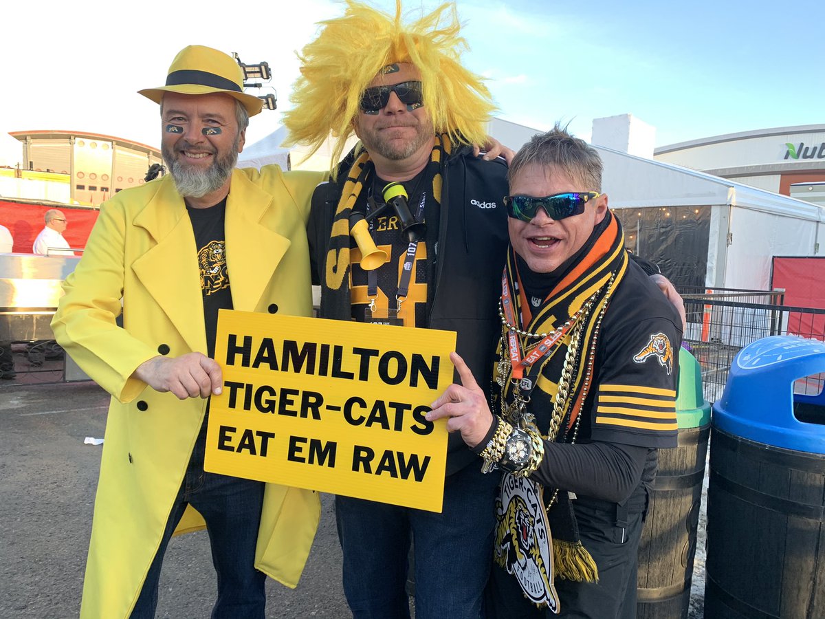 wally_walker's tweet photo. Friday night at last year’s #GreyCup was my 1st #GCmeetup. it was a BLAST! a big thank you to a couple of people that helped me get me in there. you know who you are. 🙂 looking forward to next year’s meet up at #GreyCup2021 in #HamOnt. #TiCats #CFL https://t.co/oTr1EypkBO