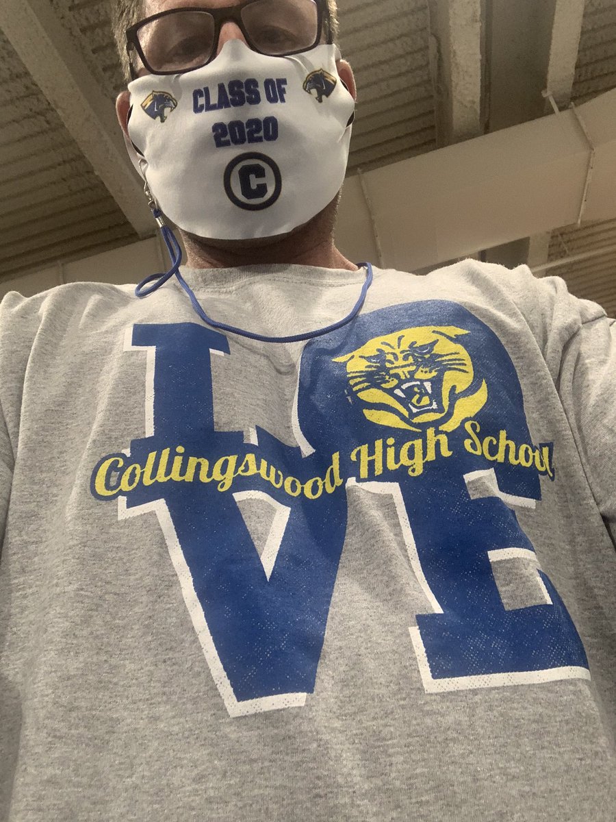 PatDorneyofPSU's tweet photo. Almost forgot... if not dressed ridiculous taking selfies slips my mind #collsspirit #ClassTeeDay @MrsWhalenColls #RollColls https://t.co/ewOlYBXGgy