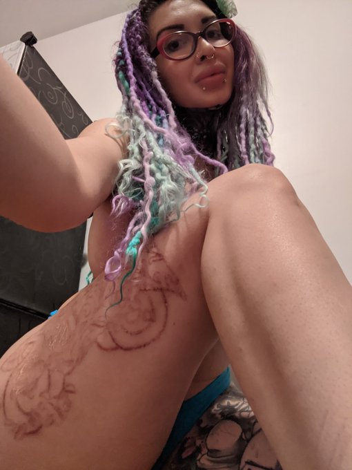 I'll make you wait a little longer here to do my new hair reveal! Don't want to wait? Join my https://t<a href="/tag/tattoo"class="tags"><span>#tattoo</span></a><a href="/tag/geek"class="tags"><span>#geek</span></a><a href="/tag/tattoomodel"class="tags"><span>#tattoomodel</span></a><a href="/tag/geekgirl"class="tags"><span>#geekgirl</span></a><a href="/tag/tattooedgirl"class="tags"><span>#tattooedgirl</span></a>