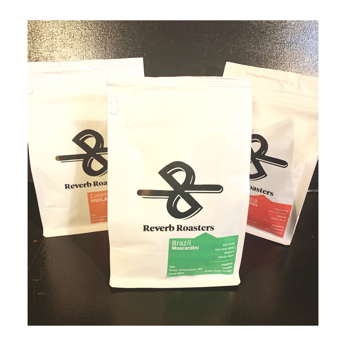 ReverbCoffee's tweet photo. What's better during the weekend than a great cup of coffee? Grab a bag to enjoy with family or friends - we've got something for everyone! 

#GoodReverberations #ReverbRoasters #ReVerbCoffee https://t.co/YgvBGDJ613