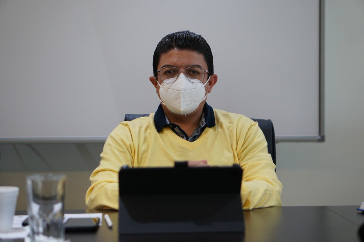 Esta mañana, nuestro Gerente General <a href="/Ing_MaldonadoR/">Diego Maldonado R.</a>, formó parte de la reunión de trabajo sobre la articulación de acciones para fortalecer el sistema y servicio eléctrico. En la jornada participaron autoridades de @emco_ep, @RecNaturalesEC, <a href="/CELECEPOficial/">Corporación Eléctrica del Ecuador</a> y <a href="/OperadorCenace/">CENACE</a>.