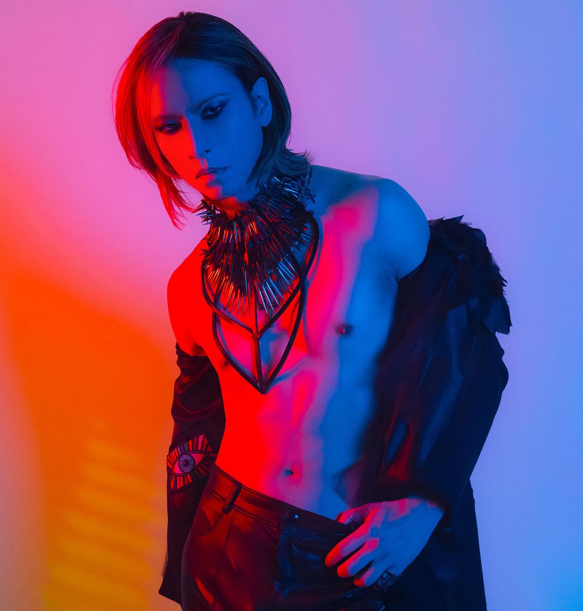 VivaLa_Vagabond's tweet photo. OK, BUT I HEARD TODAY IS A FUCKIN' ROCKSTAR'S BIRTHDAY!!お誕生日おめでとう 、 @YoshikiOfficial -さん !!! 😍🤘🏽🙅🏽‍♀️🎂🎉🎊💞
This year is a little....strange, but have an amazing day anyway!
#okbutdidyouevenage #definitelyavampire  #WeAreX
#YoshikiBirthday https://t.co/fYypV6gSbl https://t.co/YW1URqvzUq
