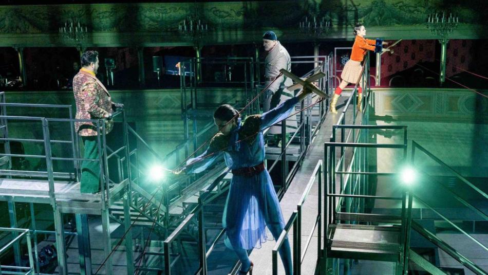 elisadallarche's tweet photo. Visionaria apertura del #DO2020 Festival #DonizettiOpera con il debutto di #MarinoFaliero diretto da @riccardofrizza: progetto creativo firmato dagli amati @ricciforte con la regia di Stefano Ricci nel restaurato Teatro Donizetti #Bergamo @michelidirector!
@raicinque @Radio3tweet https://t.co/OIeuBMj8ep