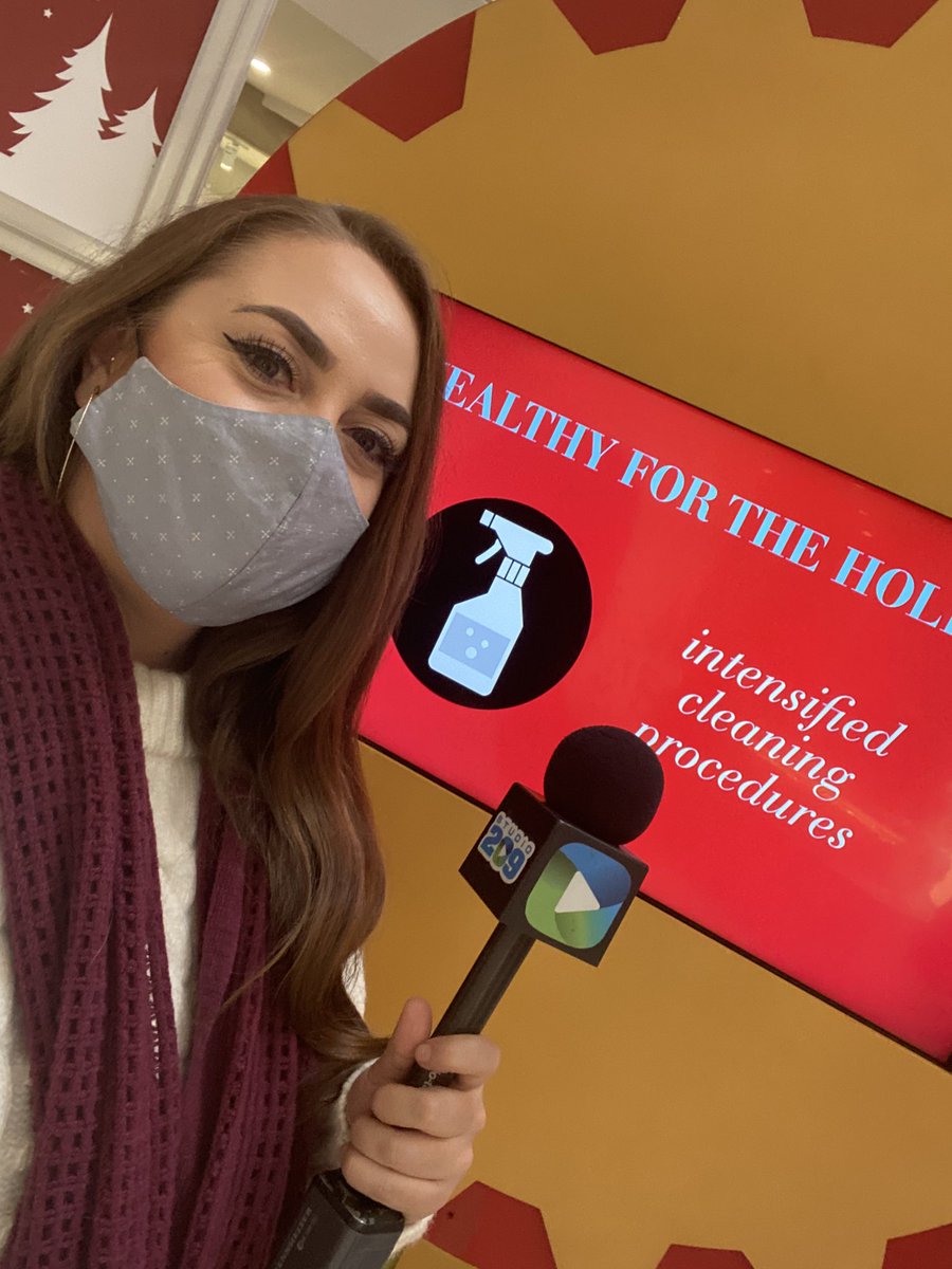 angewrites's tweet photo. Here at @VintageFaire to film our annual Santa HQ segment for #Studio209 and things definitely look different this year! Santa is wearing a mask and kiddos are asked to stay behind this barrier when asking for their Christmas gifts. https://t.co/VjuthHt0Xc