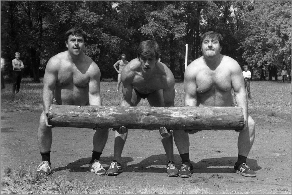 HistoryFoto's tweet photo. Атлеты и бревно. Парк «Водная». Новокузнецк. 28.06.1987 г. https://t.co/de1hsqOcY3