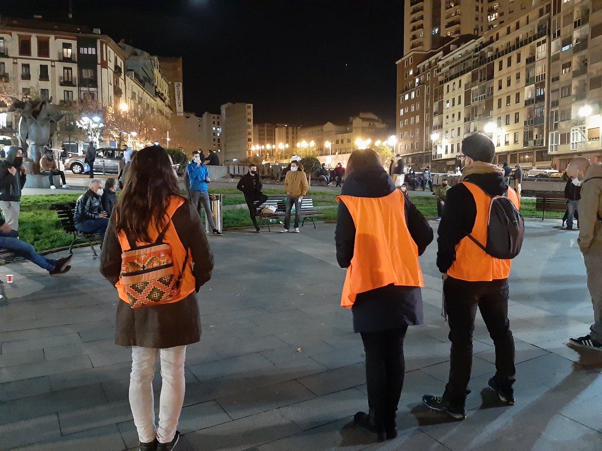 MaizterrakBilbo's tweet photo. SECOND ROUND!🤜💥
¡No vamos a permitir que los especuladores y fondos buitre☠ nos echen de nuestros barrios!

👉Maizterrak, de la mano de las vecinas de #SanFrancisco, nos organizamos colectivamente contra #Blackstone❌

¡¡ALAMI Y BAHIA SE QUEDAN!!📢✊
#BilbaoContraBlackstone https://t.co/BAR87uLnfZ