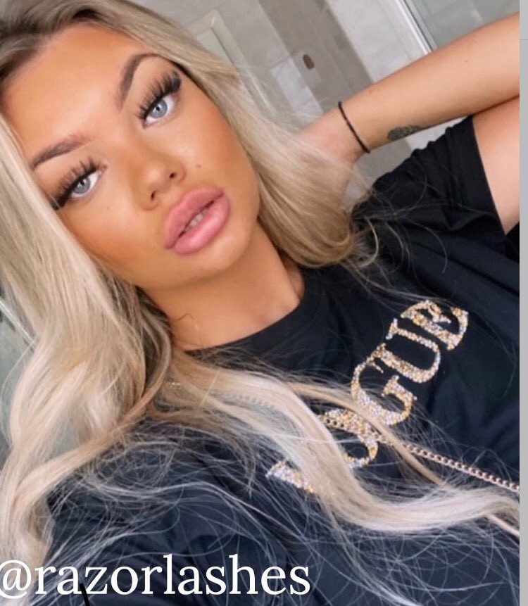 LashesRazor's tweet image. @ jaazminsmith (IG) looking like an 𝗮𝗯𝘀𝗼𝗹𝘂𝘁𝗲 𝗱𝗼𝗹𝗹 in our 'Tease' lashes 👀 𝙎𝙩𝙚𝙖𝙡 𝙝𝙚𝙧 𝙡𝙤𝙤𝙠 &amp;amp; order your pair now at razorlashes.com 🔥🛒 #razorlashes