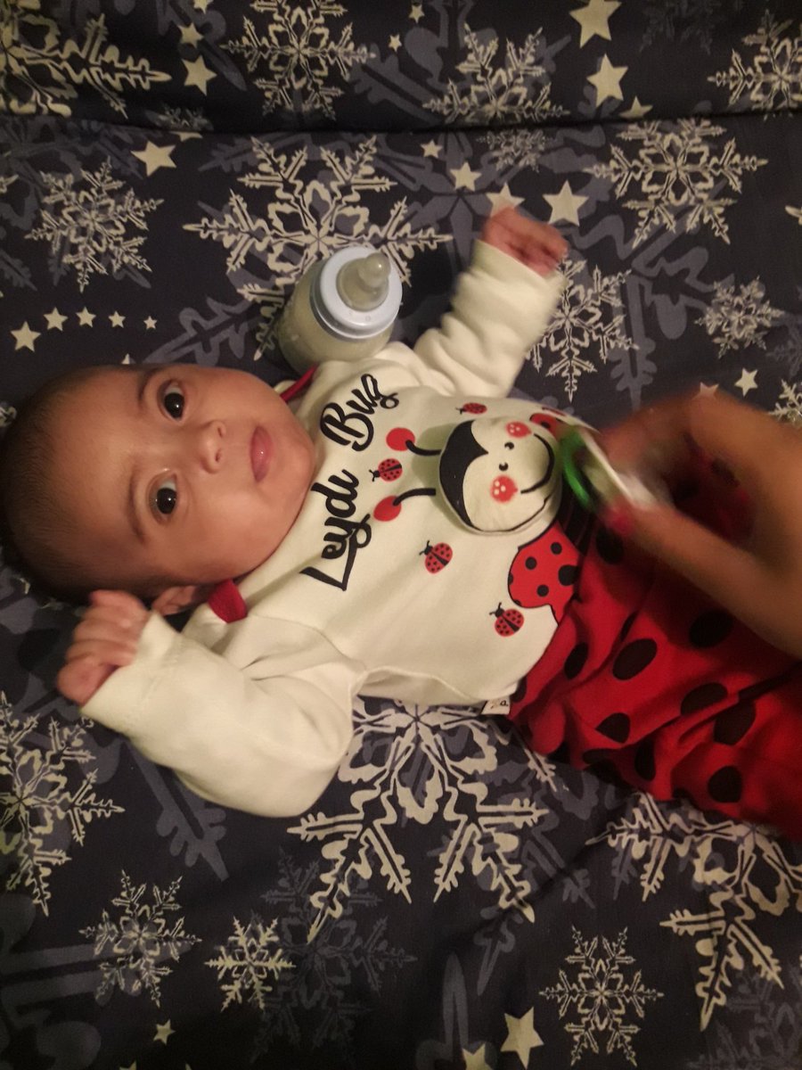 #sezenaksu Allah rızası için lütfen Yardımcı olun bebeğine mama bez  istiyorum kızım için 2 aylık bebeğim var Eşim asker ne olur destek olun kızıma erzak ihtiyacım var ne olur destek olun Allah rızası için elden ele paylaşın sesimi doyurmaya çalışıyorum kimse sesini duymuyorum 😔